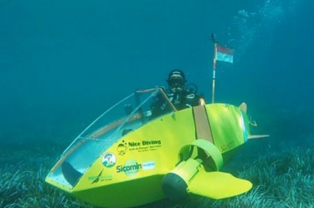 Французы разработали электрическую одноместную подводную лодку (видео)