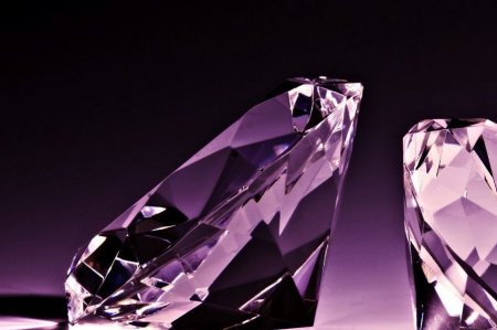 В Австралии обнаружен очень редкий фиолетовый бриллиант