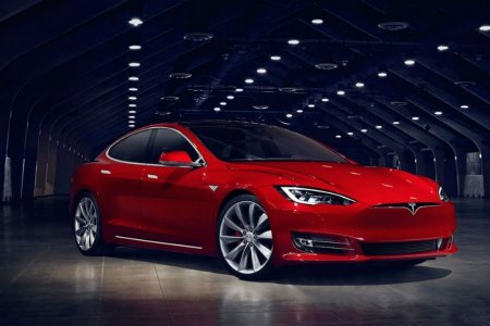 Tesla выпустила более дешевую Model S60