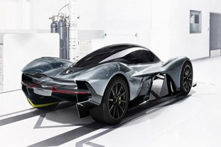 В модельном ряду Aston Martin появится новый небольшой суперкар
