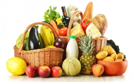 Овощи и фрукты дорожают, крупы и мука - дешевеют