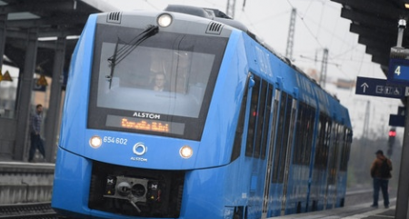 В Германии запустили первый в мире водородный поезд