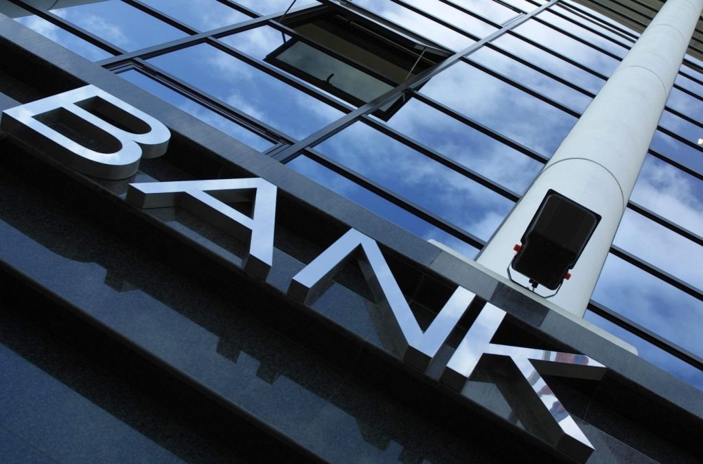 В США готовится крупнейшая банковская сделка за последние 10 лет