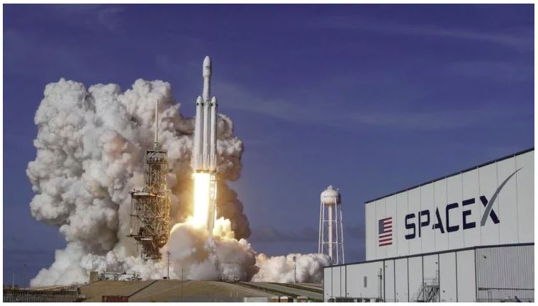 Илон Маск и SpaceX подали в суд на NASA