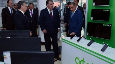Узбекистан планирует открыть в Душанбе завод по производству холодильников “Artel”