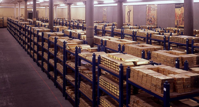 Узбекистан наращивает у себя запасы золота и урана