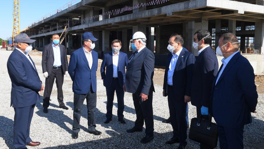 Премьер-Министр РК Аскар Мамин проинспектировал проекты развития Шымкента и Туркестана