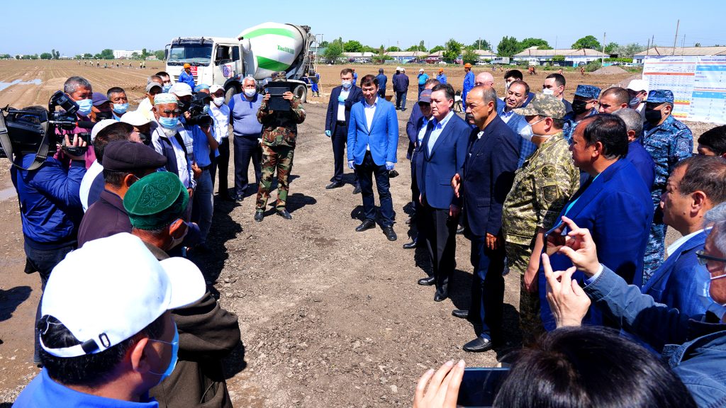 Премьер-Министры Казахстана и Узбекистана дали старт строительству нового микрорайона в п. Мырзакент Туркестанской области
